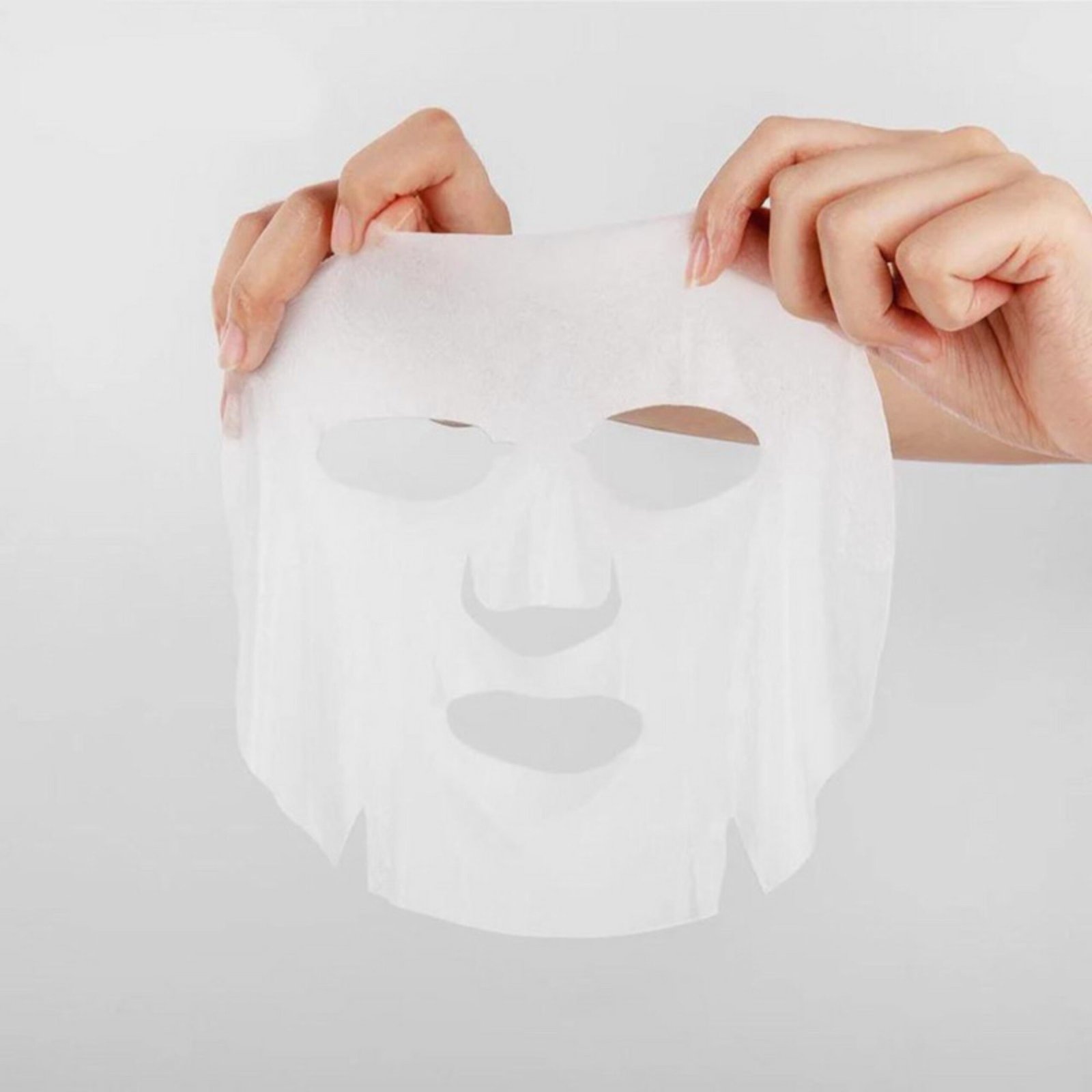 Beauty Formulas Enhancing Niacinamide Sheet Mask - Image 2