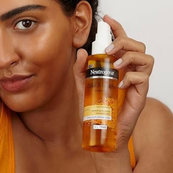 Neutrogena Clear & Soothe Toning Face Mist 125ml - Image 2