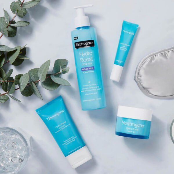 Neutrogena Hydro Boost Gelée Milk Cleanser 200ml - Image 2
